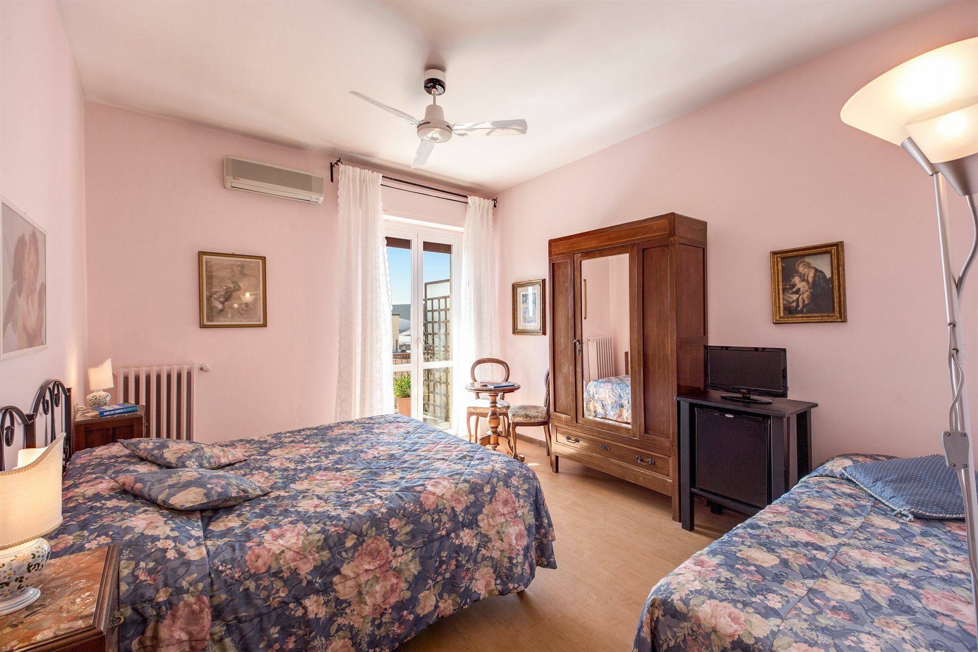 Residenza Giulia Ξενοδοχείο Φλωρεντία Εξωτερικό φωτογραφία